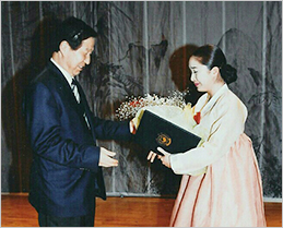 이예랑 가야금 연주자 이미지